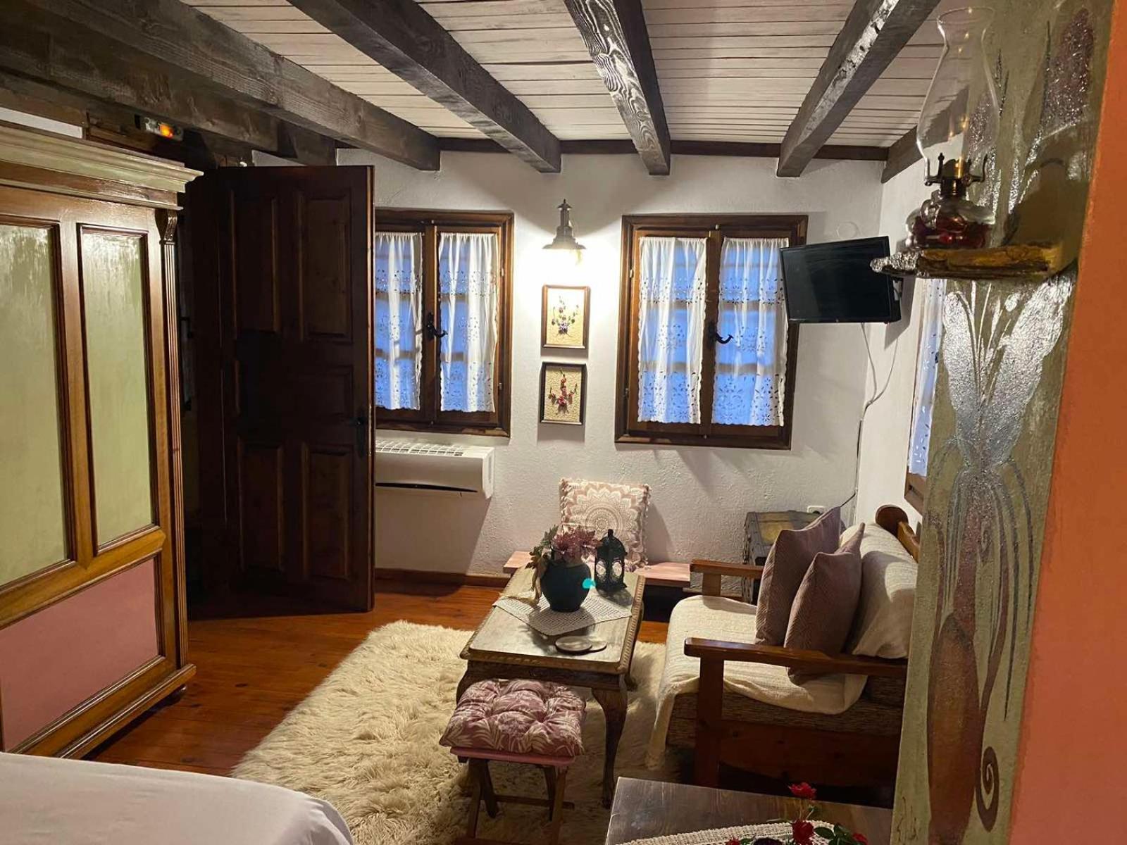 Traditional Guesthouse Erato Palaios Panteleimonas Dış mekan fotoğraf