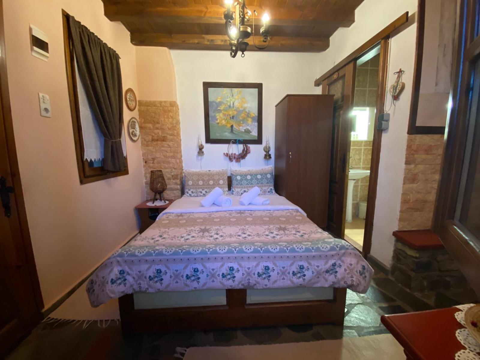 Traditional Guesthouse Erato Palaios Panteleimonas Dış mekan fotoğraf