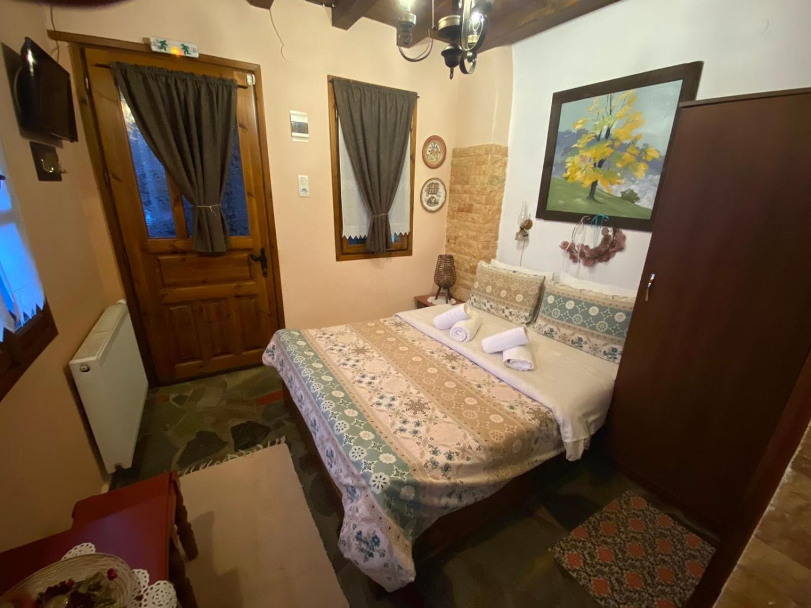 Traditional Guesthouse Erato Palaios Panteleimonas Dış mekan fotoğraf