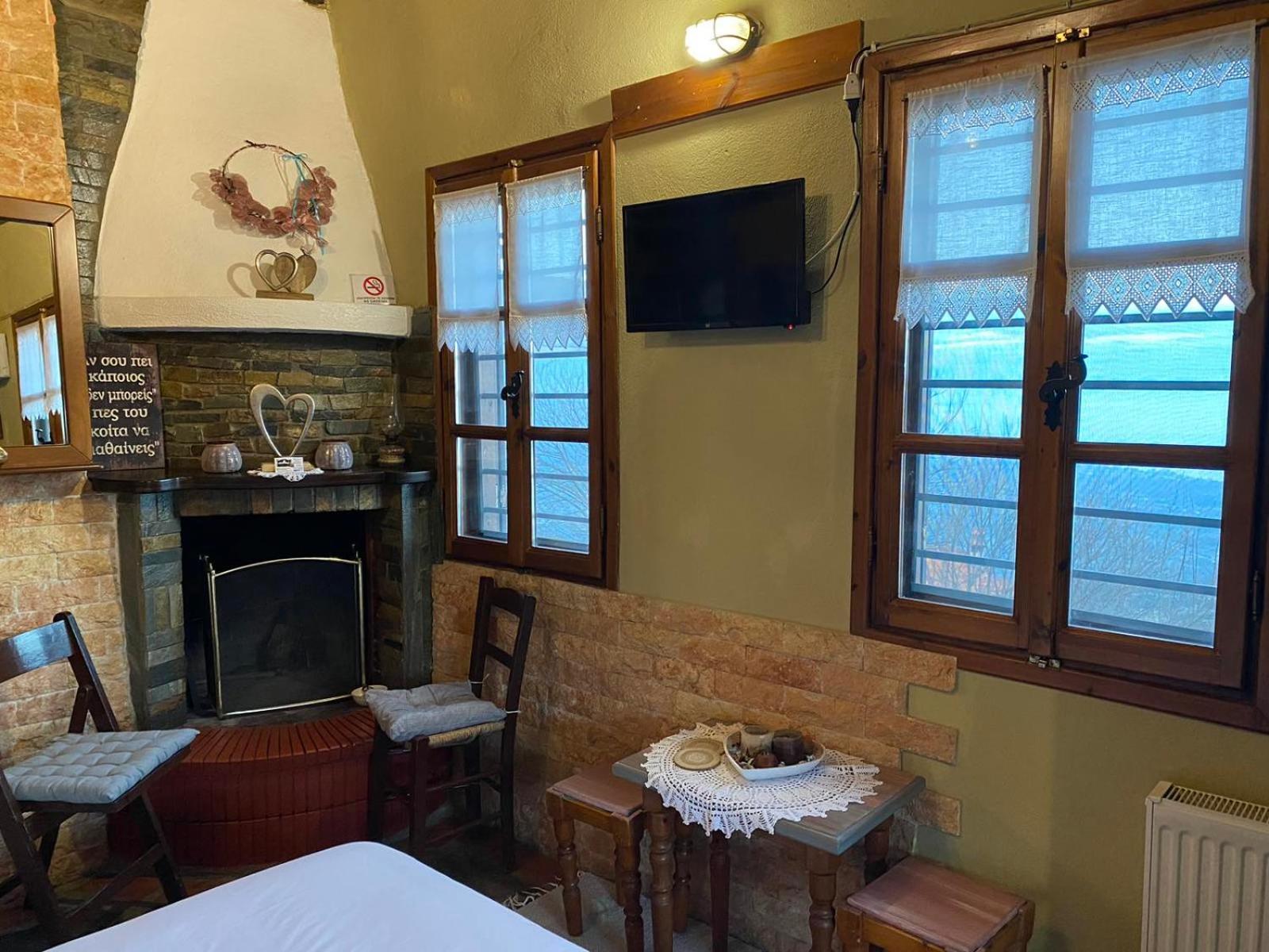 Traditional Guesthouse Erato Palaios Panteleimonas Dış mekan fotoğraf
